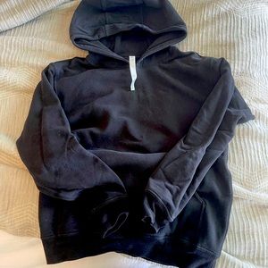 Small LULULEMON black hoodie